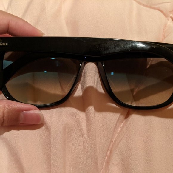 Ray-Ban RB4147 Unisex Sunglasses - Gloss Black/Light Grey Gradient - Picture 3 of 5